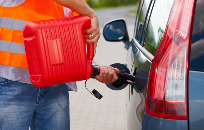 Emergency fuel delivery support for stranded car in Kota